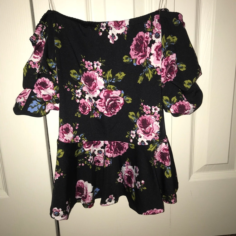 Off the shoulder floral shirt
